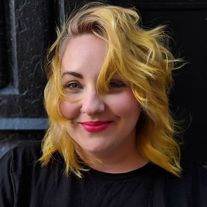 Meet your Posher, Jennie